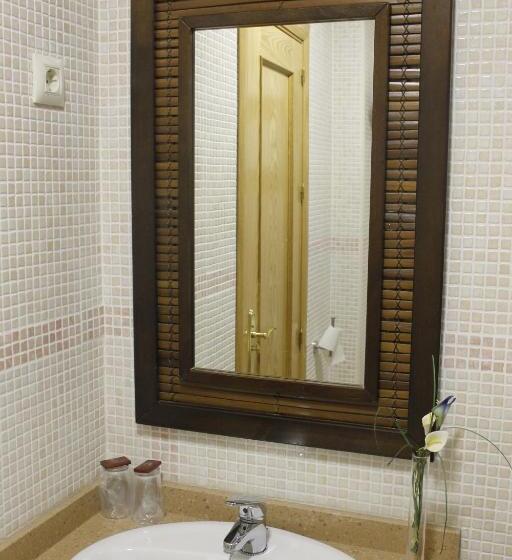 بنسيون Hostal Restaurante Bustos