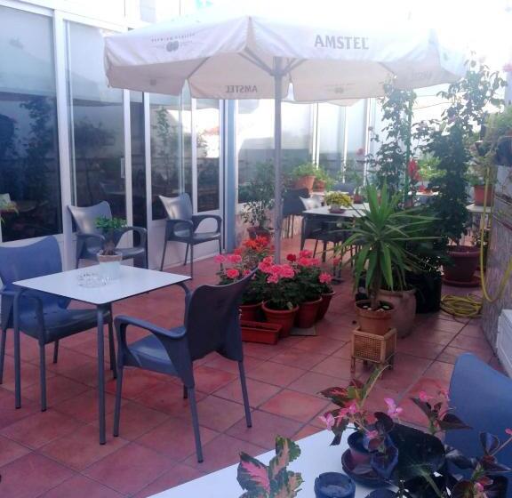 پانسیون Hostal Restaurante Ego's