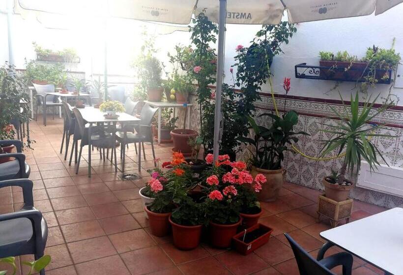 پانسیون Hostal Restaurante Ego's