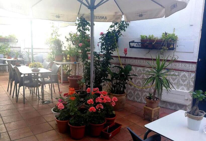 پانسیون Hostal Restaurante Ego's