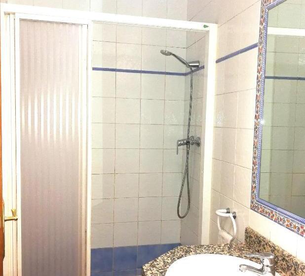 پانسیون Hostal Restaurante Ego's