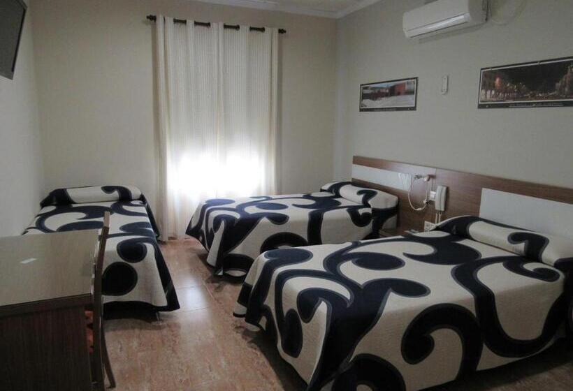 Пансион Hostal Restaurante El Paraíso