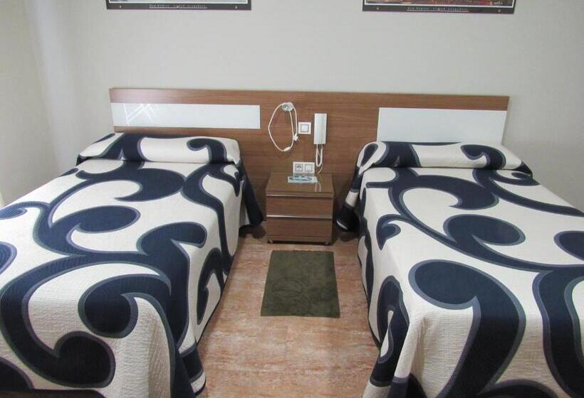 Пансион Hostal Restaurante El Paraíso