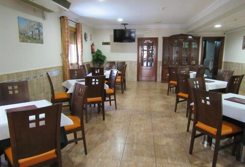 Пансион Hostal Restaurante El Paraíso
