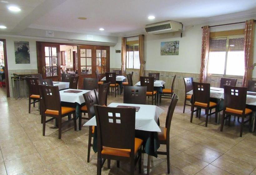 Пансион Hostal Restaurante El Paraíso