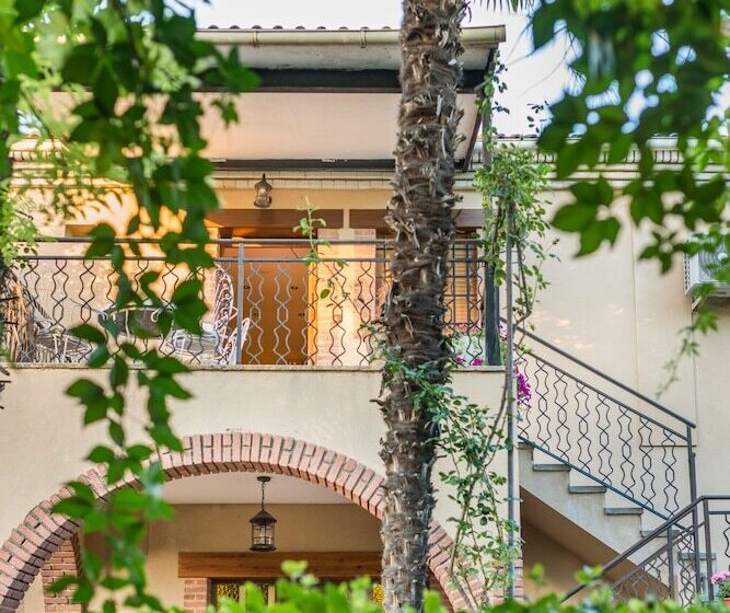 بنسيون Hostal Restaurante Rijujama