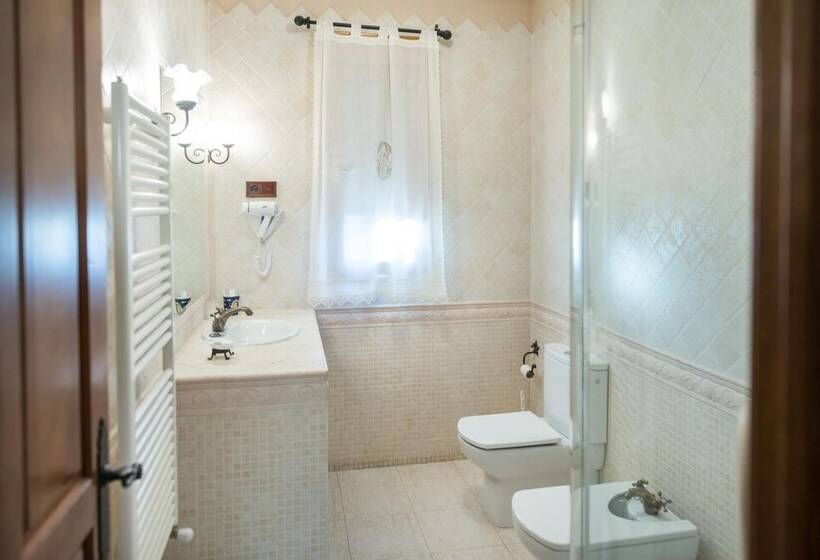 بنسيون Hostal Restaurante Rijujama