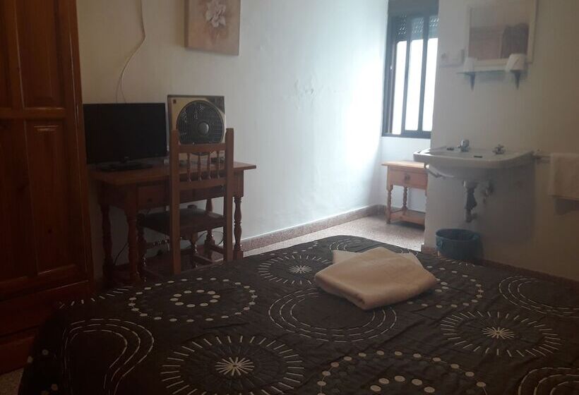 پانسیون Hostal Ronda Sol