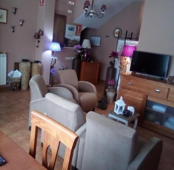 ペンション Hostal Sol De La Vega