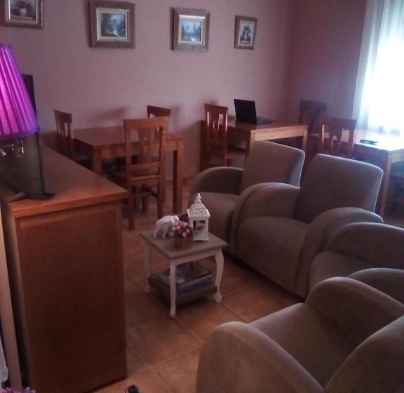 ペンション Hostal Sol De La Vega