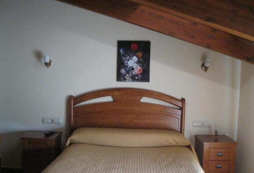 ペンション Hostal Sol De La Vega