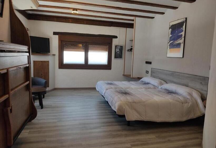 پانسیون Hostal Suetxe