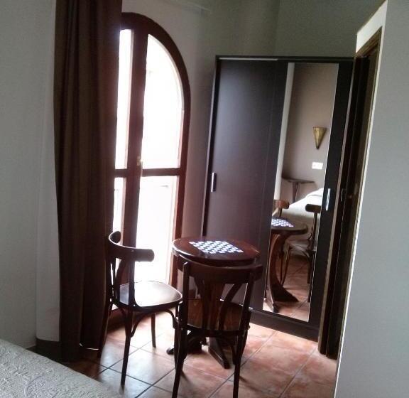 پانسیون Hostal Suetxe