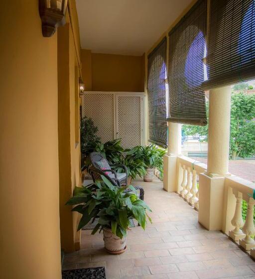 پانسیون Hostalet Dels Indians