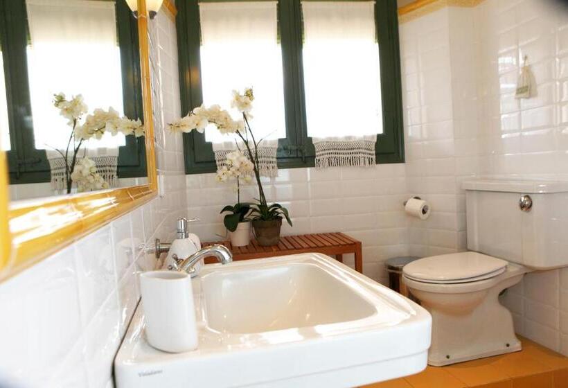 پانسیون Hostalet Dels Indians