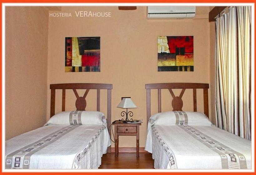 پانسیون Hosteria Verahouse