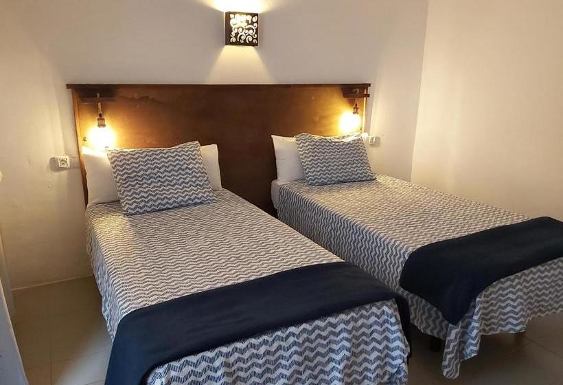 Пансион L Hostalet De Canet