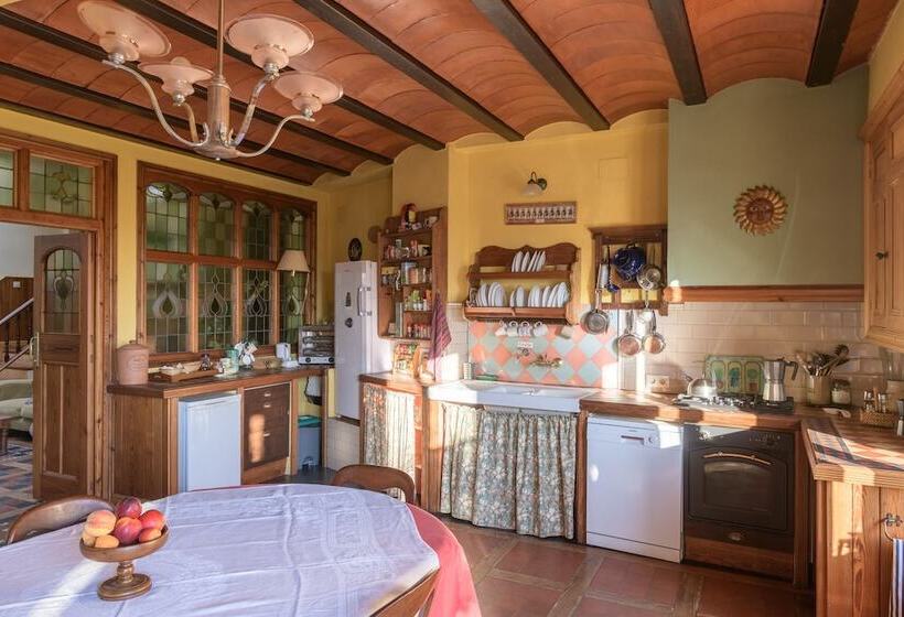 פנסיון La Flamenca Inn