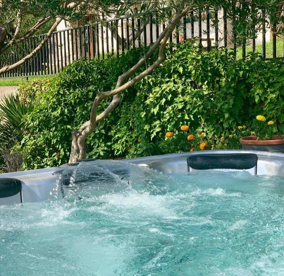 膳宿费 Montjuic Boutique Bed & Breakfast Girona