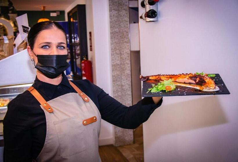 Пансион Novo Apartahotel & Restaurante