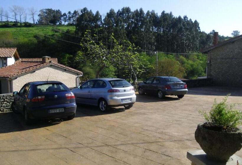 پانسیون Posada Herrán