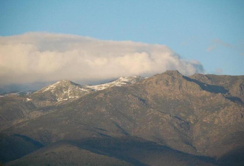 פנסיון Posada Tresmentiras