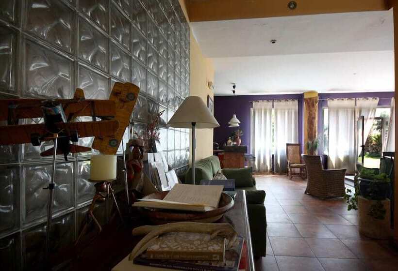 פנסיון Posada Tresmentiras