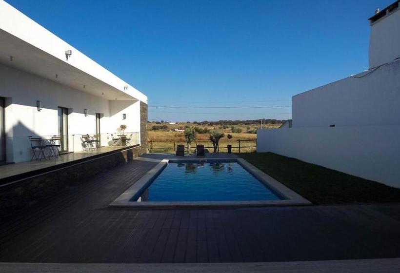 هاستل Dh Country House