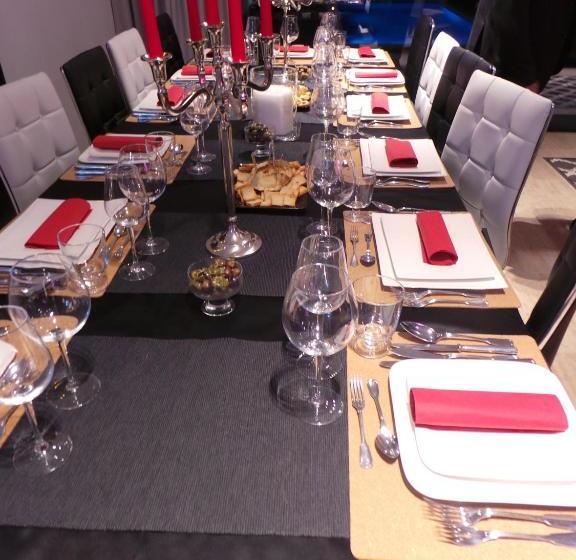 هاستل Dh Country House