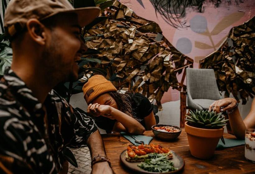 هاستل Selina Secret Garden Lisbon