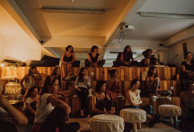 هاستل Selina Secret Garden Lisbon