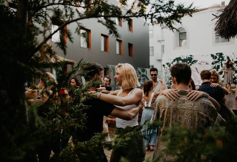 هاستل Selina Secret Garden Lisbon