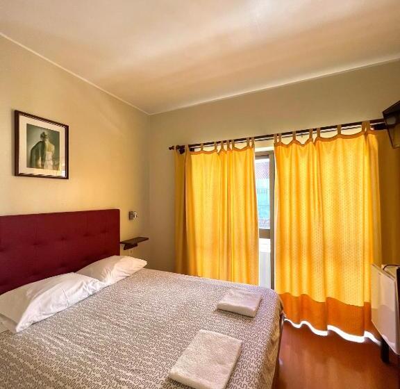 ペンション Abrigo Do Portinho