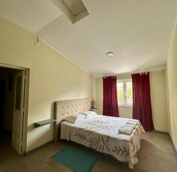 ペンション Abrigo Do Portinho