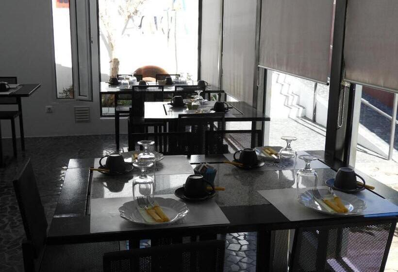 بنسيون Alandroal Guest House,