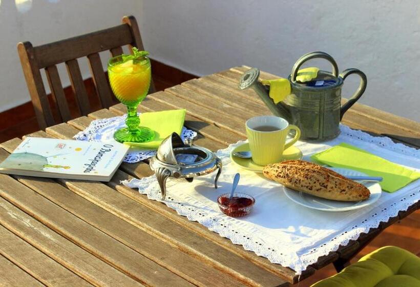 بنسيون Alandroal Guest House,