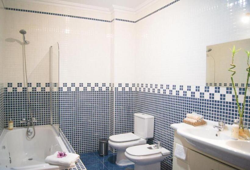 פנסיון Aloha Burgau Guesthouse