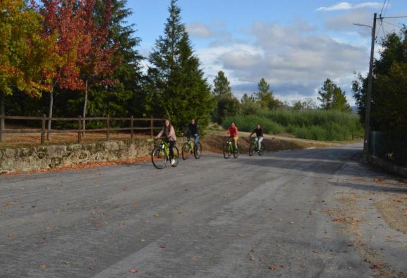 펜션 Altitude Alojamento E Restauração