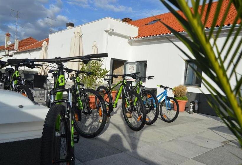 펜션 Altitude Alojamento E Restauração