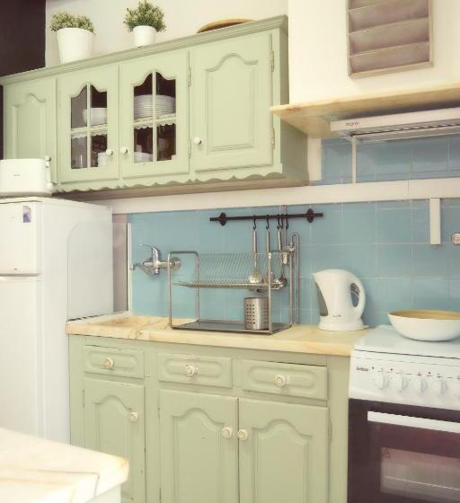 פנסיון Balili Surf House