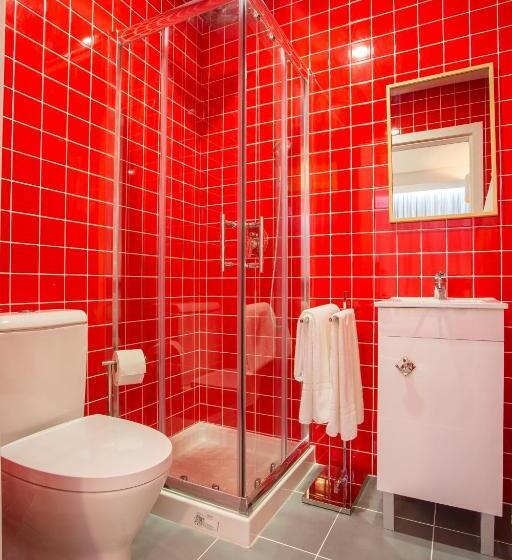 פנסיון Chic Studios