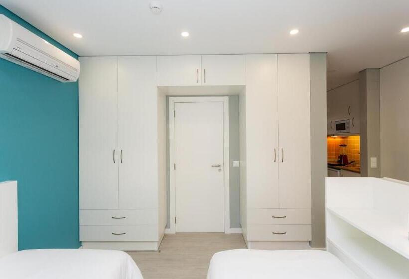 פנסיון Chic Studios