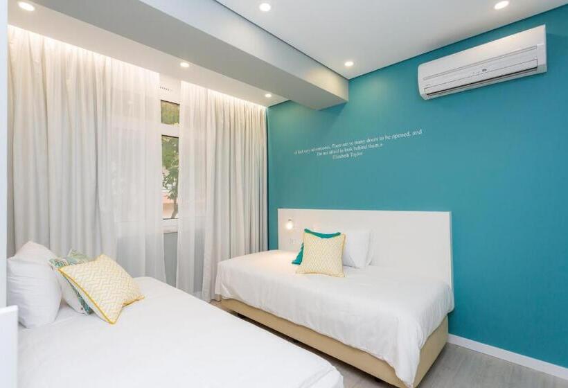 פנסיון Chic Studios