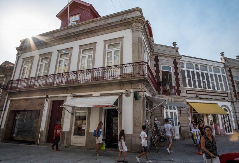 膳宿费 Dona Emília Guest House & Studio Apartment Building