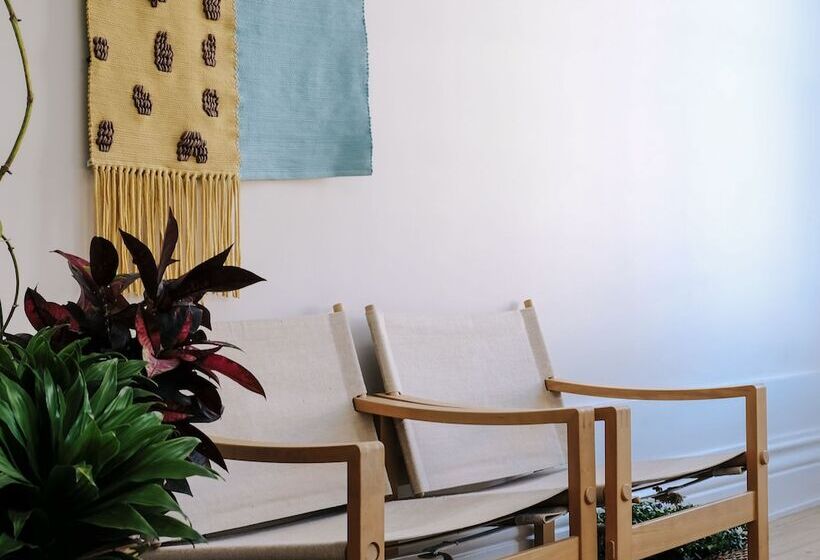 膳宿费 Dona Emília Guest House & Studio Apartment Building