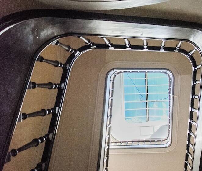 膳宿费 Dona Emília Guest House & Studio Apartment Building