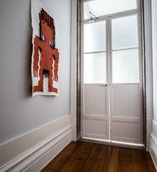 膳宿费 Dona Emília Guest House & Studio Apartment Building