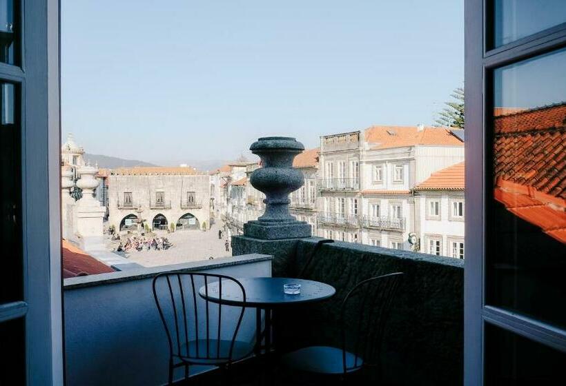 膳宿费 Dona Emília Guest House & Studio Apartment Building