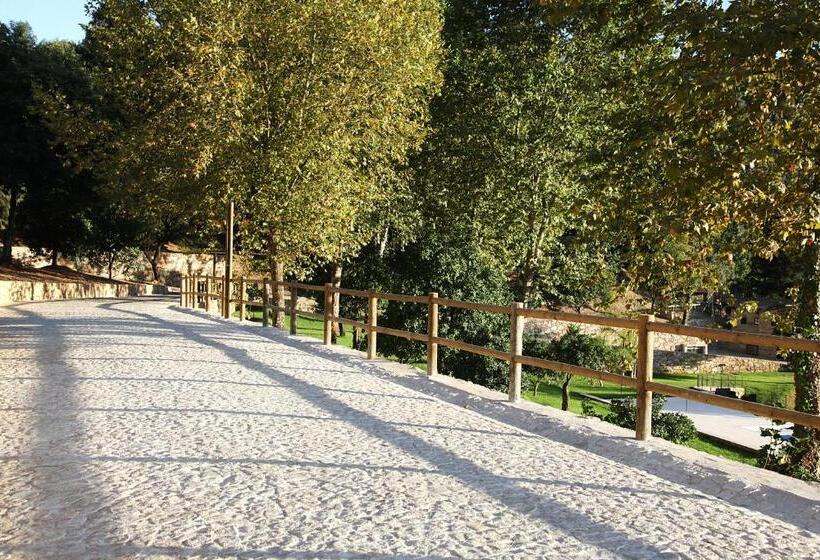 펜션 Encosta Dos Túneis   Turismo E Lazer