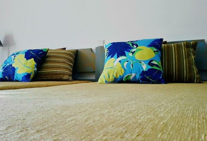 Пансион Guesthouse Casa Das Abegoarias